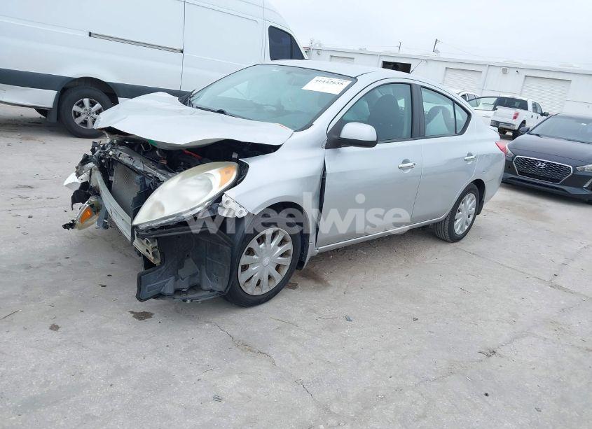 Photo 2 of 2013 Nissan Versa 1.6 SV (VIN 3N1CN7AP1DL877210)