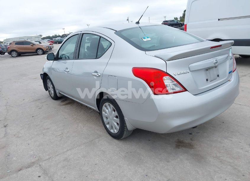 Photo 3 of 2013 Nissan Versa 1.6 SV (VIN 3N1CN7AP1DL877210)
