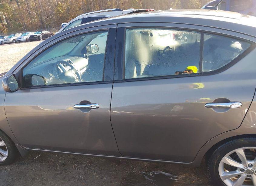 Photo 14 of 2014 Nissan Versa 1.6 SL (VIN 3N1CN7AP1EL801343)