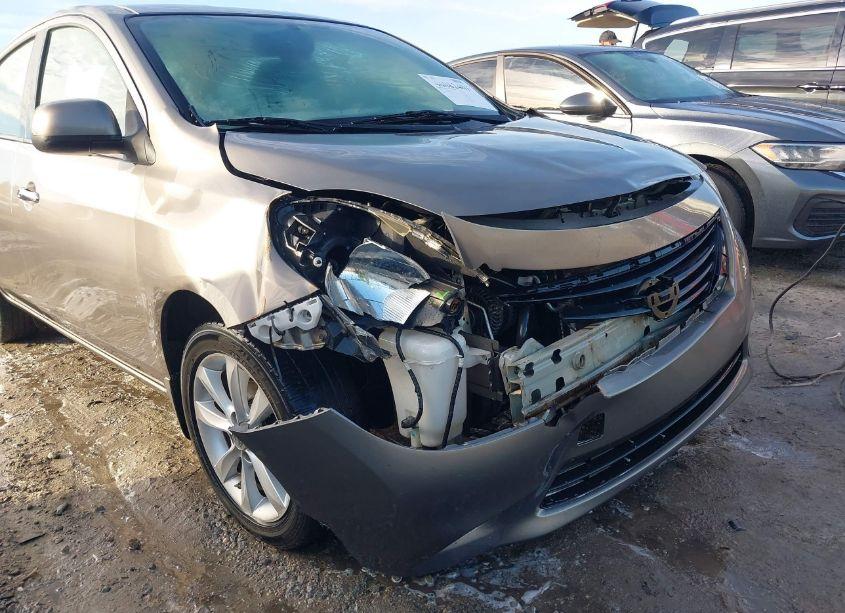 Photo 6 of 2014 Nissan Versa 1.6 SL (VIN 3N1CN7AP1EL801343)