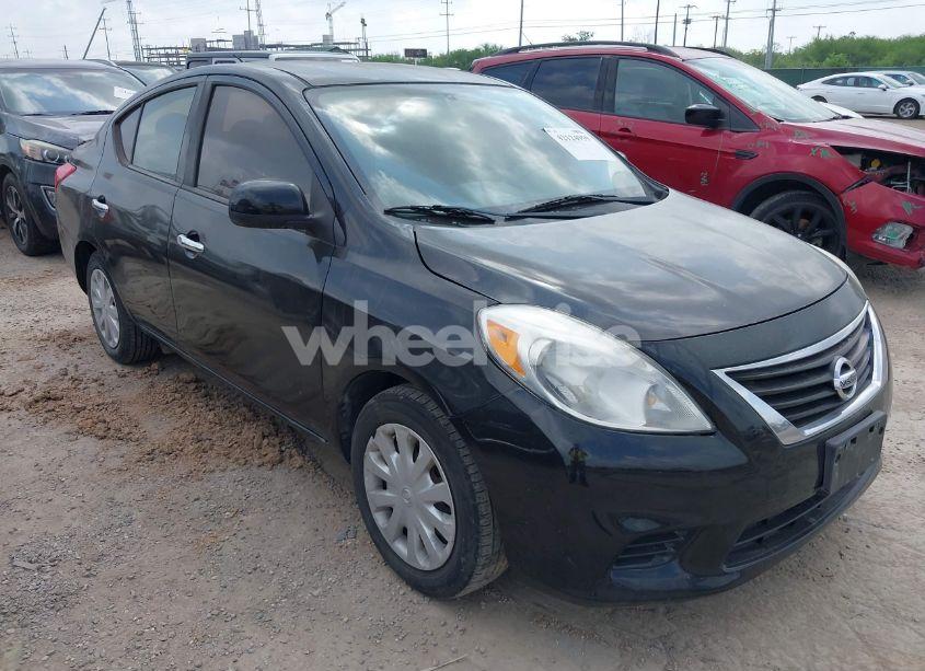 2014 Nissan Versa 1.6 SV (VIN 3N1CN7AP1EL822984) main photo