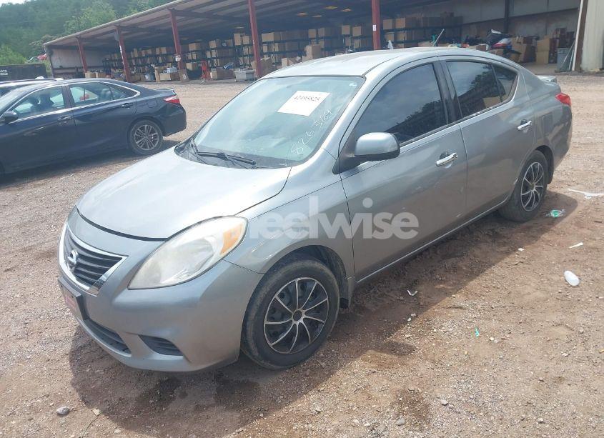 Photo 2 of 2014 Nissan Versa 1.6 SV (VIN 3N1CN7AP1EL826369)