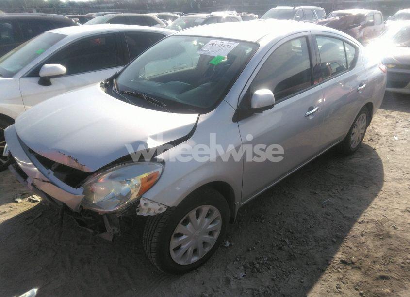 Photo 2 of 2014 Nissan Versa 1.6 SV (VIN 3N1CN7AP1EL832897)