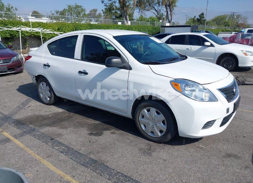2014 Nissan Versa 1.6 S+ (VIN 3N1CN7AP1EL854091) main photo