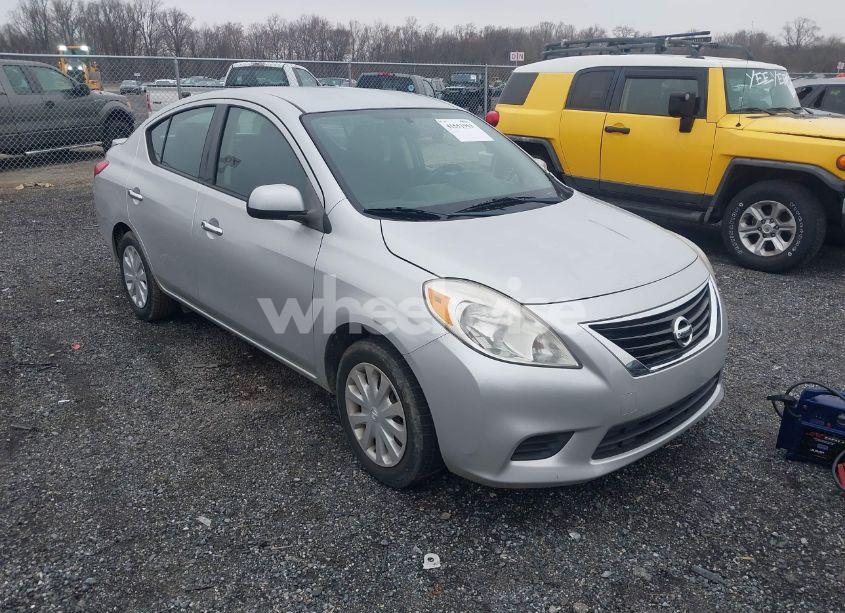 2014 Nissan Versa 1.6 SV (VIN 3N1CN7AP1EL868914) main photo