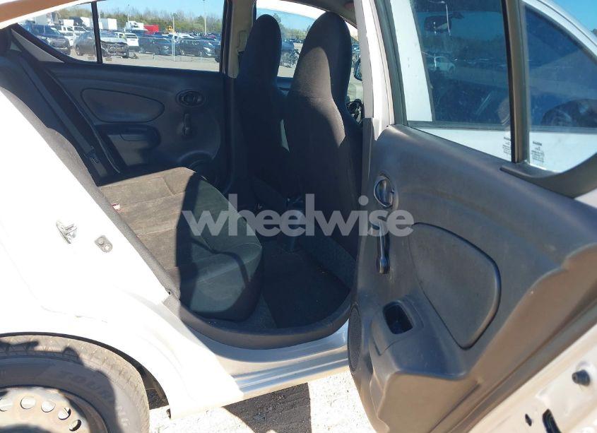 Photo 8 of 2014 Nissan Versa 1.6 S+ (VIN 3N1CN7AP1EL869867)