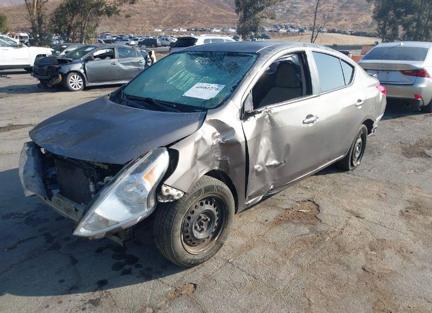 Photo 2 of 2015 Nissan Versa 1.6 S/1.6 S+/1.6 SL/1.6 SV (VIN 3N1CN7AP1FL808763)