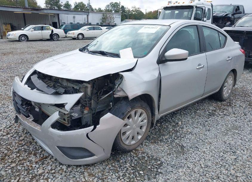 Photo 2 of 2015 Nissan Versa 1.6 SV (VIN 3N1CN7AP1FL809220)