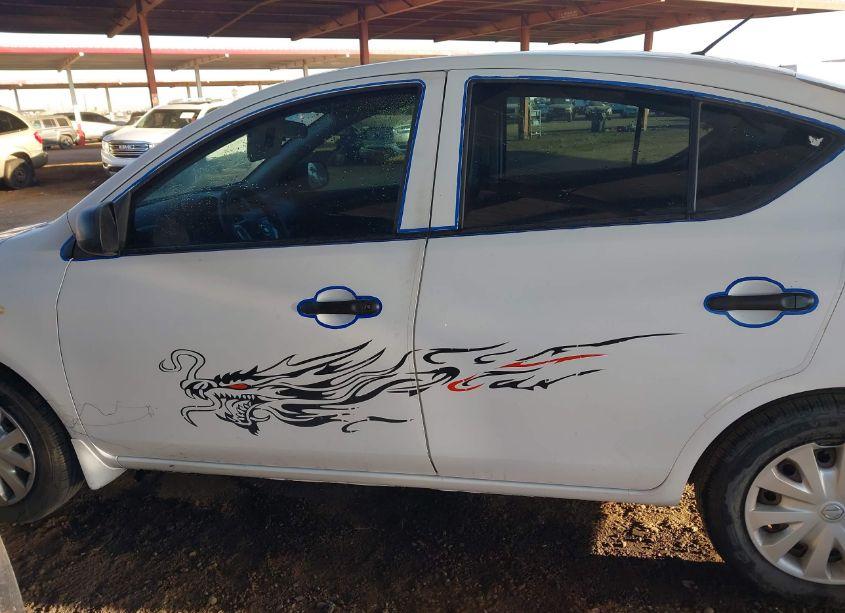 Photo 14 of 2015 Nissan Versa 1.6 S (VIN 3N1CN7AP1FL816216)