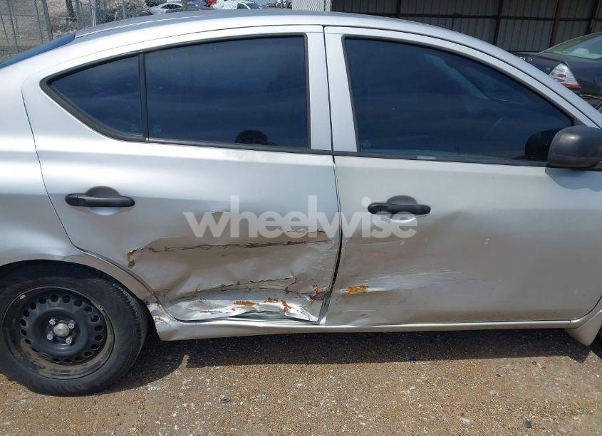 Photo 6 of 2015 Nissan Versa 1.6 S+ (VIN 3N1CN7AP1FL817785)