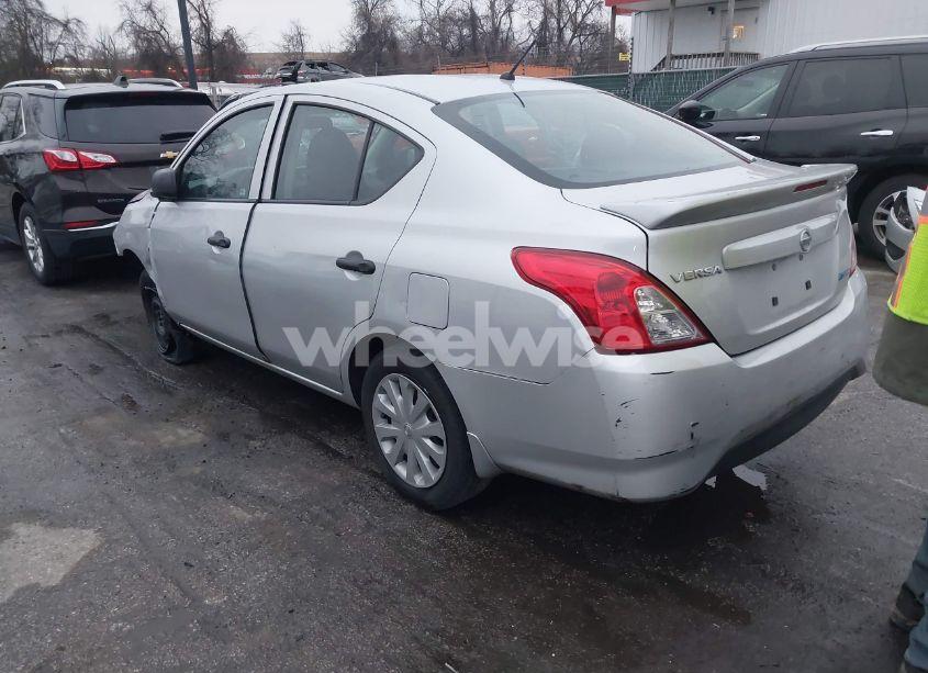 Photo 3 of 2015 Nissan Versa 1.6 S+ (VIN 3N1CN7AP1FL831671)