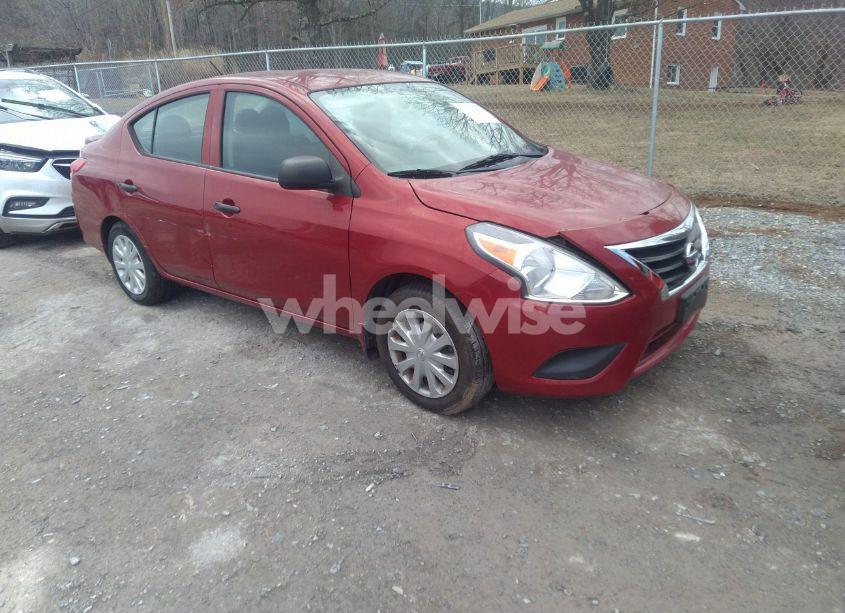 2015 Nissan Versa 1.6 S+ (VIN 3N1CN7AP1FL845294) main photo