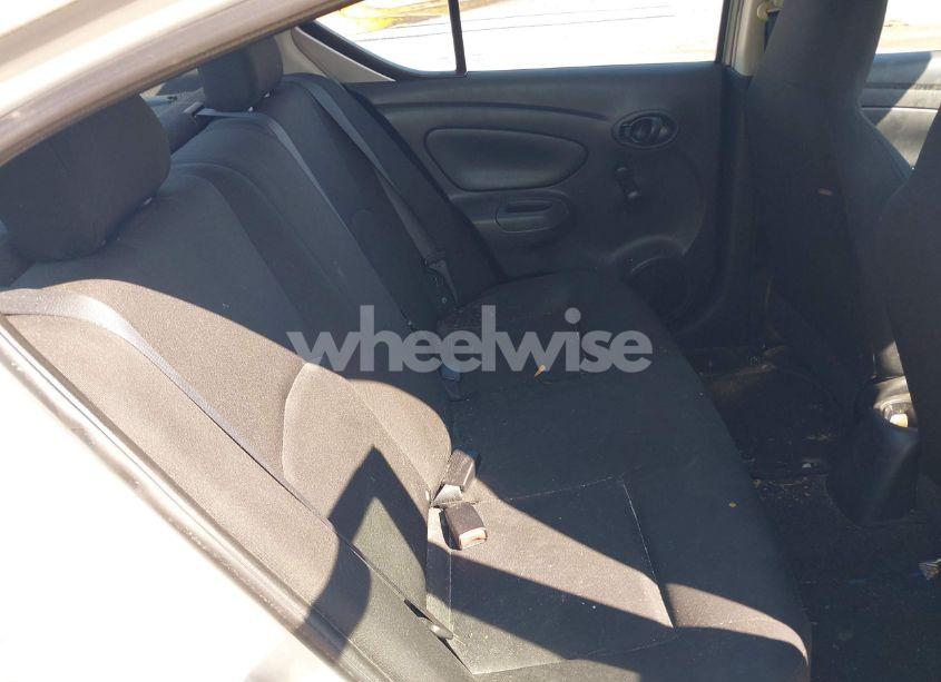 Photo 8 of 2015 Nissan Versa 1.6 S+ (VIN 3N1CN7AP1FL882054)