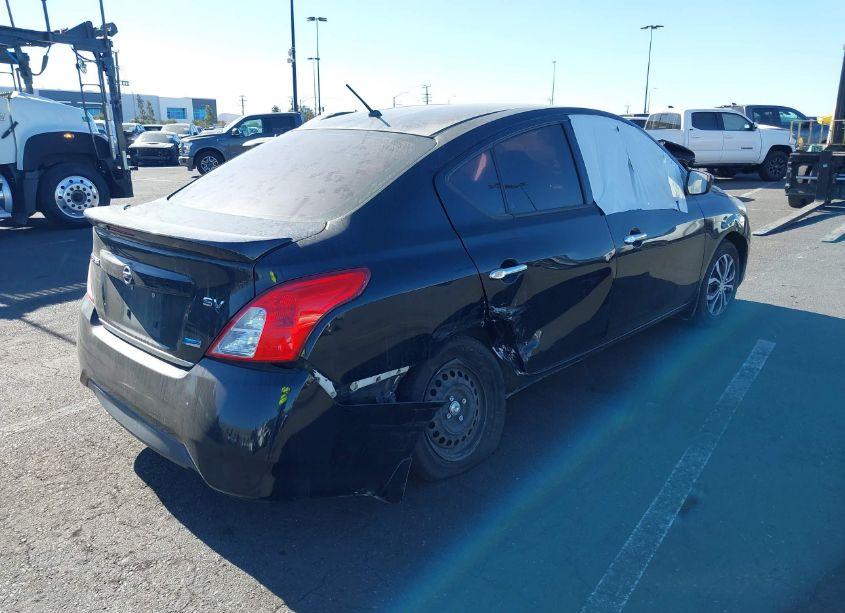 Photo 4 of 2015 Nissan Versa 1.6 SV (VIN 3N1CN7AP1FL903940)