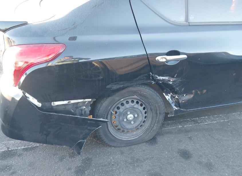 Photo 6 of 2015 Nissan Versa 1.6 SV (VIN 3N1CN7AP1FL903940)