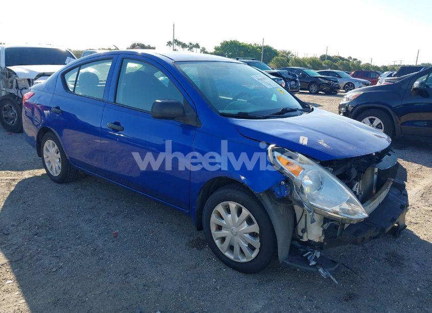 2015 Nissan Versa 1.6 S+ (VIN 3N1CN7AP1FL914842) main photo