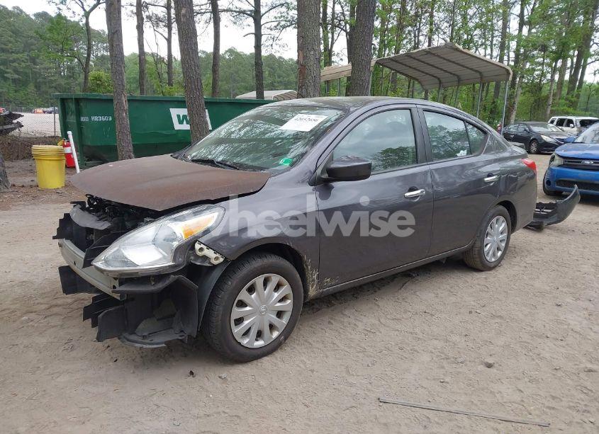 Photo 2 of 2015 Nissan Versa 1.6 SV (VIN 3N1CN7AP1FL916557)