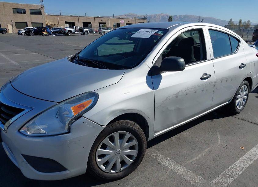 Photo 6 of 2015 Nissan Versa 1.6 S+ (VIN 3N1CN7AP1FL918826)