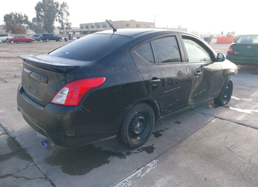 Photo 4 of 2015 Nissan Versa 1.6 S+ (VIN 3N1CN7AP1FL921497)