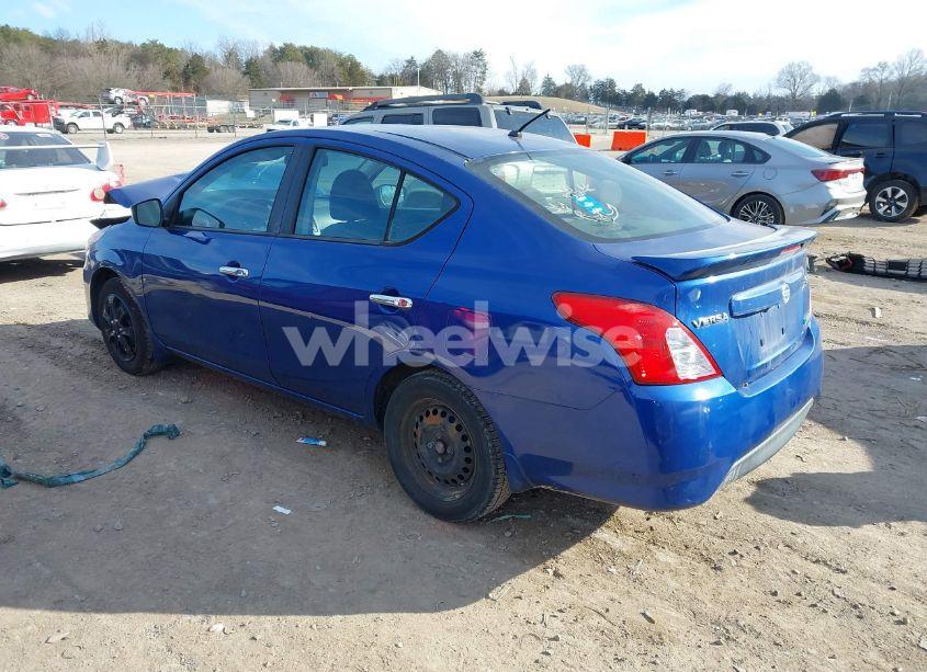 Photo 3 of 2015 Nissan Versa 1.6 SV (VIN 3N1CN7AP1FL922892)