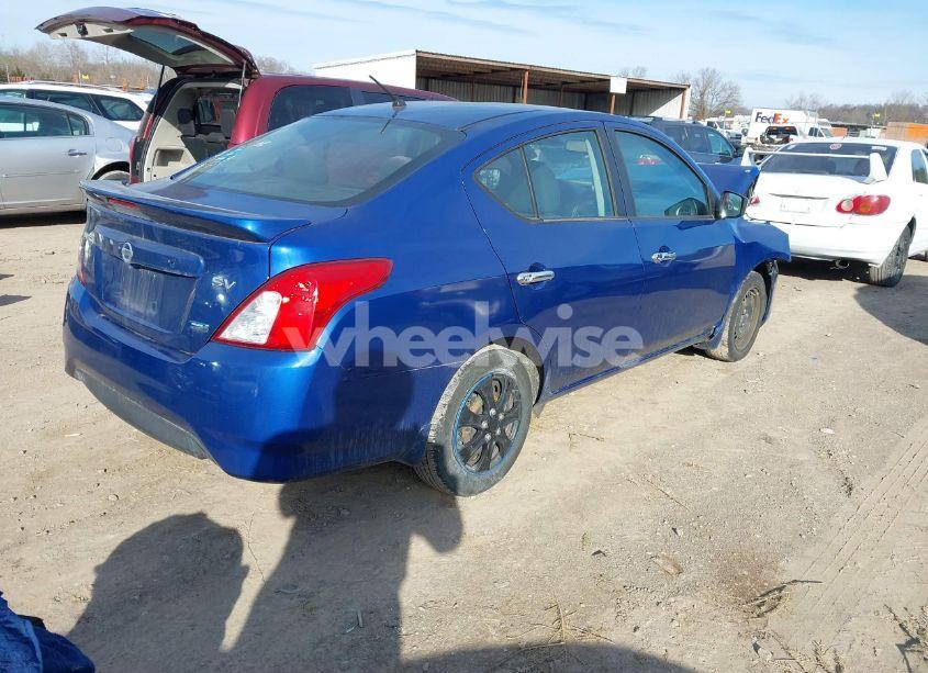 Photo 4 of 2015 Nissan Versa 1.6 SV (VIN 3N1CN7AP1FL922892)