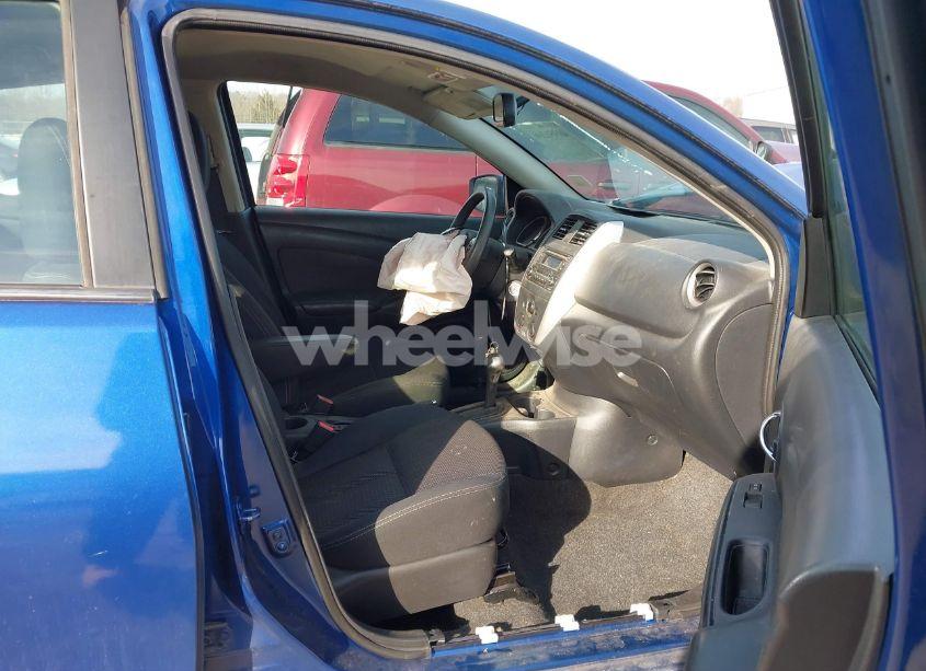 Photo 5 of 2015 Nissan Versa 1.6 SV (VIN 3N1CN7AP1FL922892)