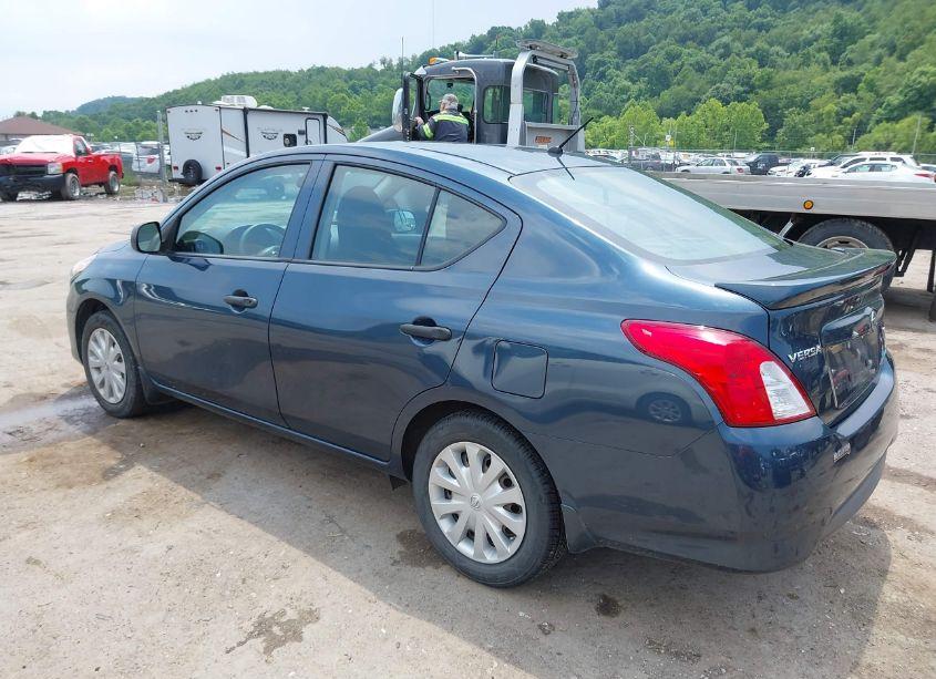 Photo 3 of 2015 Nissan Versa 1.6 S+ (VIN 3N1CN7AP1FL938994)