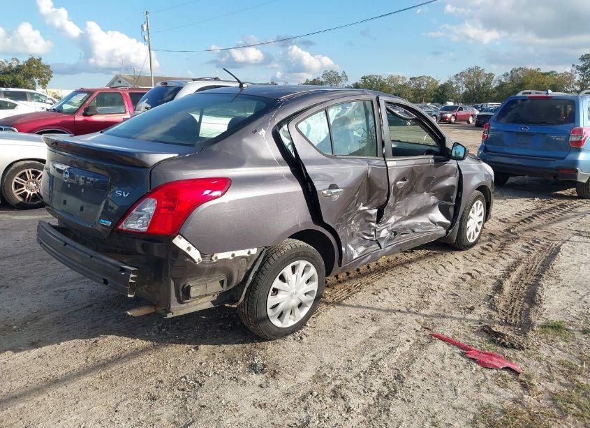 Photo 4 of 2015 Nissan Versa 1.6 SV (VIN 3N1CN7AP1FL942723)