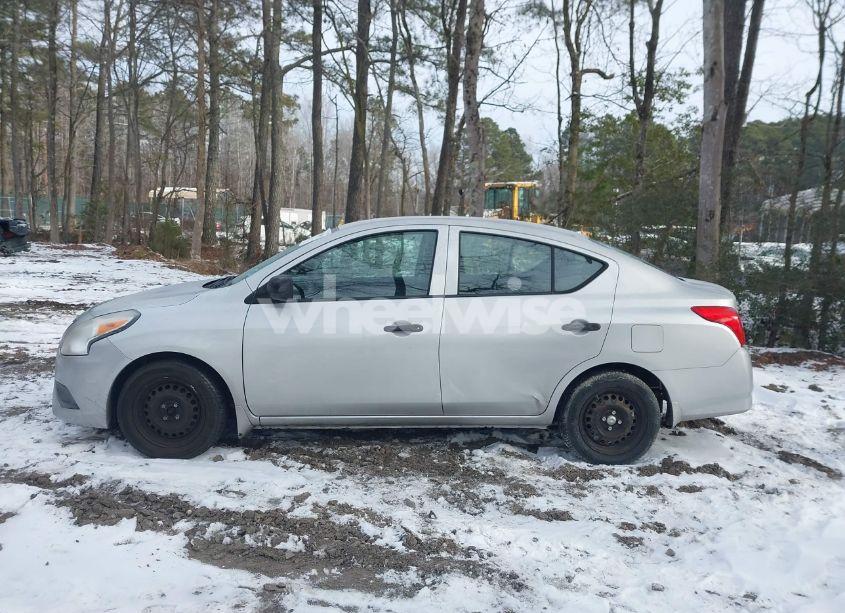 Photo 14 of 2015 Nissan Versa 1.6 S (VIN 3N1CN7AP1FL943628)
