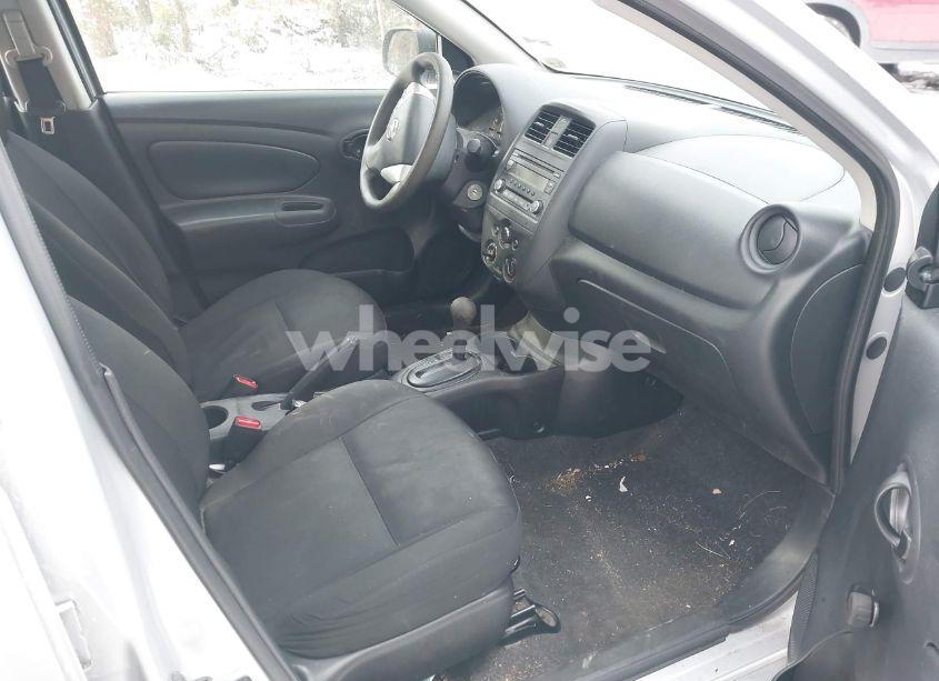 Photo 5 of 2015 Nissan Versa 1.6 S (VIN 3N1CN7AP1FL943628)