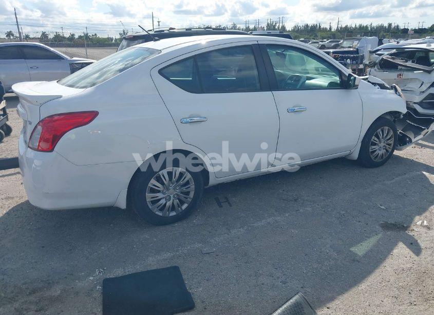 Photo 4 of 2016 Nissan Versa 1.6 S/1.6 S+/1.6 SL/1.6 SV (VIN 3N1CN7AP1GL815861)
