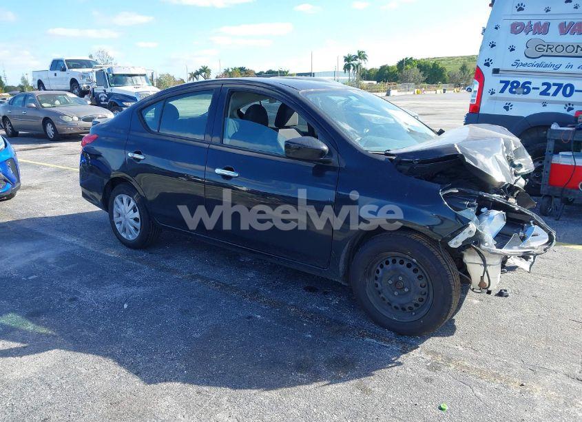 2016 Nissan Versa 1.6 S/1.6 S+/1.6 SL/1.6 SV (VIN 3N1CN7AP1GL831042) main photo