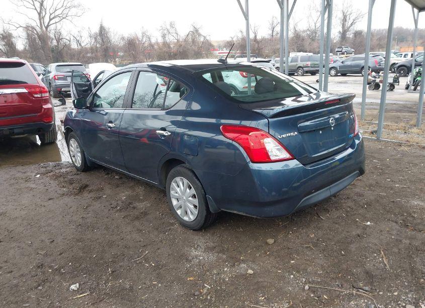 Photo 3 of 2016 Nissan Versa 1.6 SV (VIN 3N1CN7AP1GL832739)