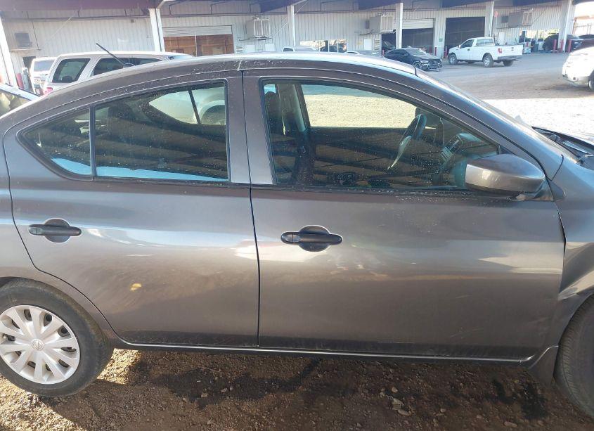 Photo 13 of 2016 Nissan Versa 1.6 S (VIN 3N1CN7AP1GL861559)