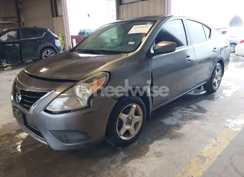 Photo 2 of 2016 Nissan Versa 1.6 SV (VIN 3N1CN7AP1GL872044)