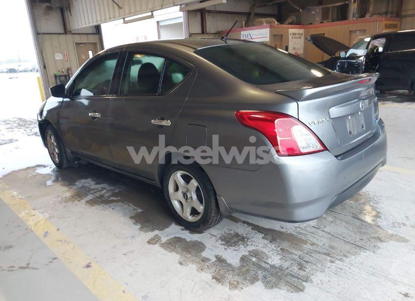 Photo 3 of 2016 Nissan Versa 1.6 SV (VIN 3N1CN7AP1GL872044)