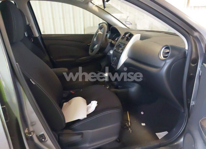 Photo 5 of 2016 Nissan Versa 1.6 SV (VIN 3N1CN7AP1GL872044)