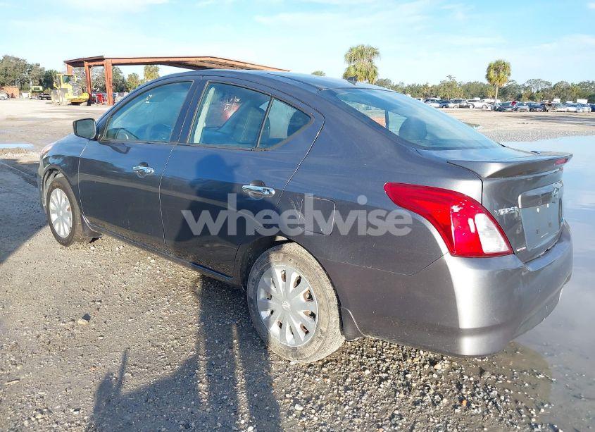 Photo 3 of 2016 Nissan Versa 1.6 SV (VIN 3N1CN7AP1GL882220)