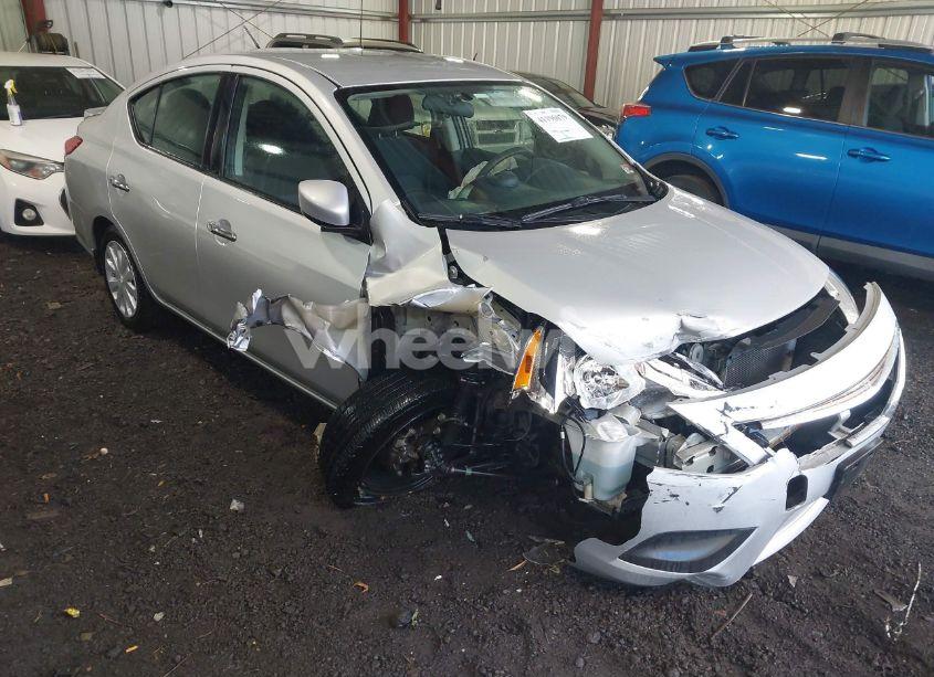 2016 Nissan Versa 1.6 SV (VIN 3N1CN7AP1GL909853) main photo