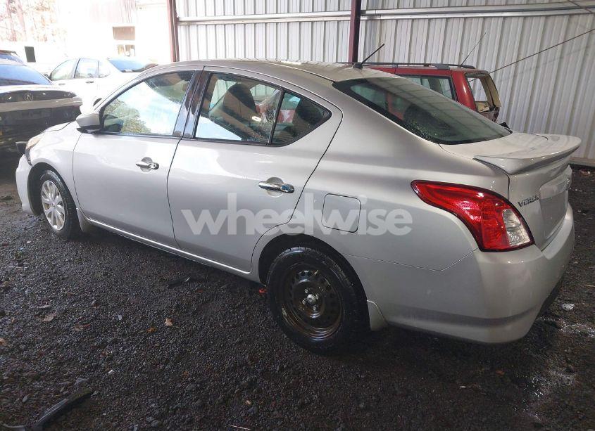 Photo 3 of 2016 Nissan Versa 1.6 SV (VIN 3N1CN7AP1GL909853)