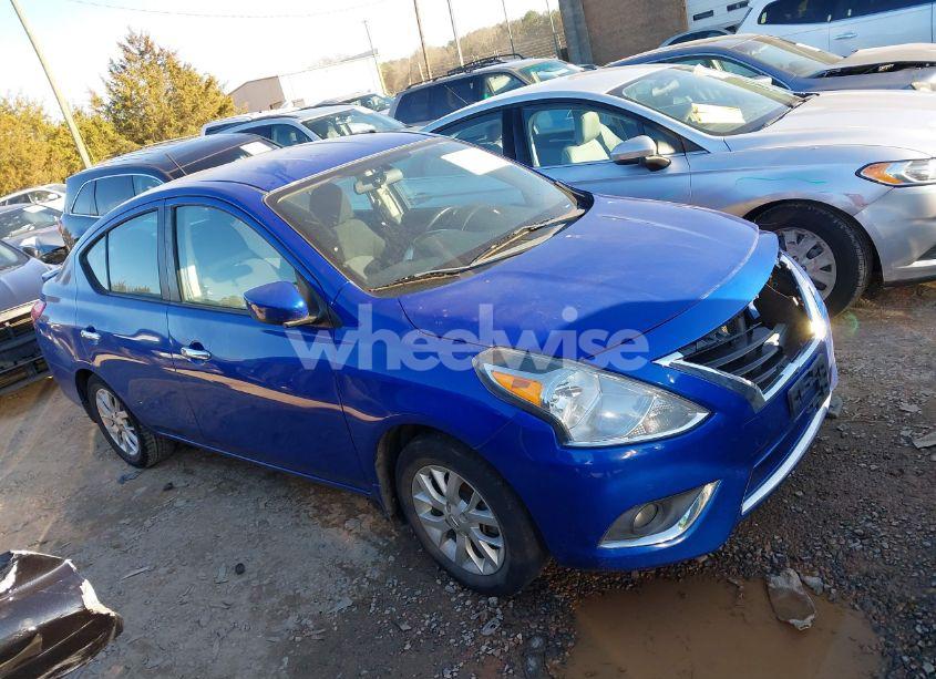 2017 Nissan Versa 1.6 SV (VIN 3N1CN7AP1HL816784) main photo