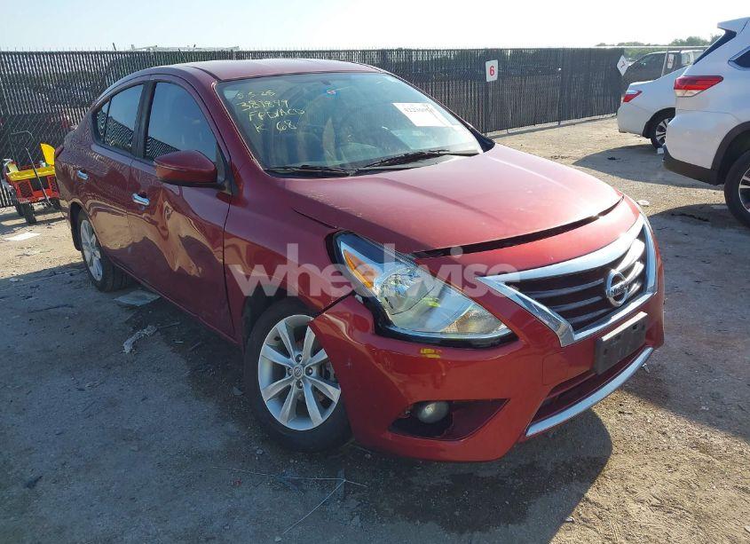 2017 Nissan Versa 1.6 SL (VIN 3N1CN7AP1HL822942) main photo