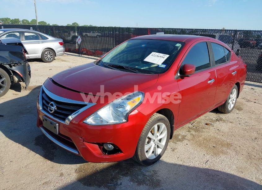 Photo 2 of 2017 Nissan Versa 1.6 SL (VIN 3N1CN7AP1HL822942)
