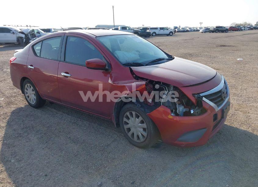 2017 Nissan Versa 1.6 SV (VIN 3N1CN7AP1HL825243) main photo