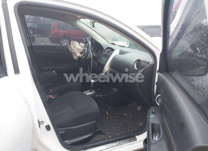 Photo 5 of 2017 Nissan Versa 1.6 SL (VIN 3N1CN7AP1HL856590)