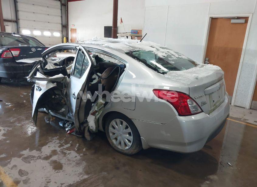 Photo 3 of 2017 Nissan Versa 1.6 S (VIN 3N1CN7AP1HL857075)