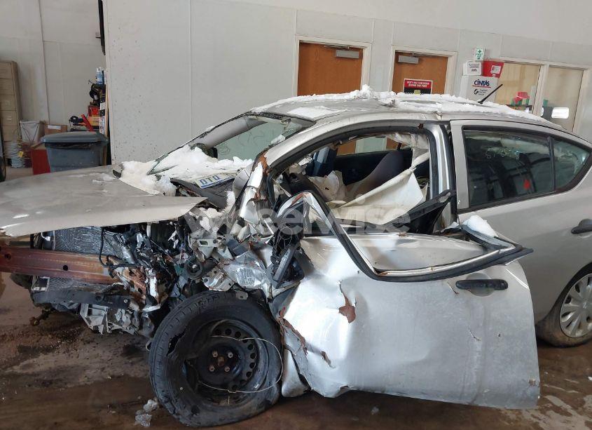 Photo 6 of 2017 Nissan Versa 1.6 S (VIN 3N1CN7AP1HL857075)