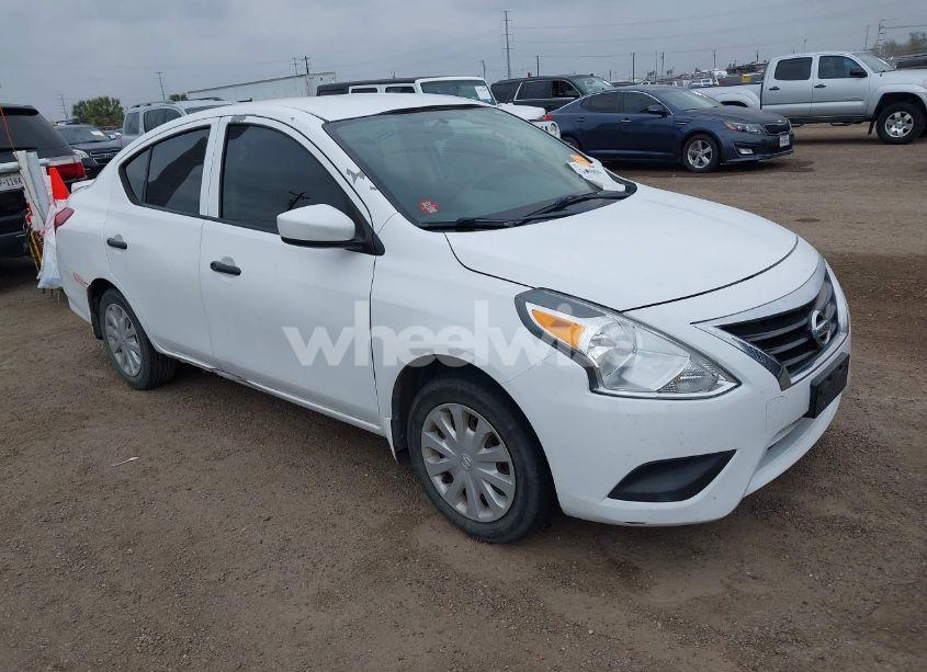 2017 Nissan Versa 1.6 S+ (VIN 3N1CN7AP1HL882803) main photo