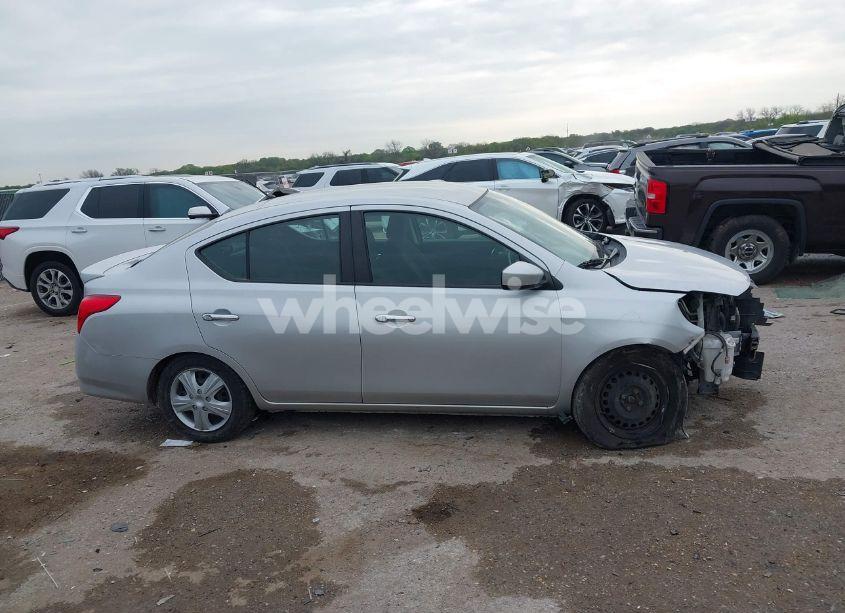 Photo 13 of 2018 Nissan Versa 1.6 SV (VIN 3N1CN7AP1JK393717)