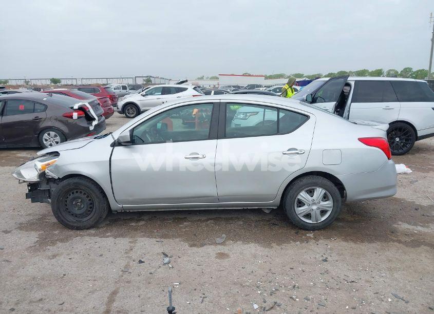 Photo 14 of 2018 Nissan Versa 1.6 SV (VIN 3N1CN7AP1JK393717)